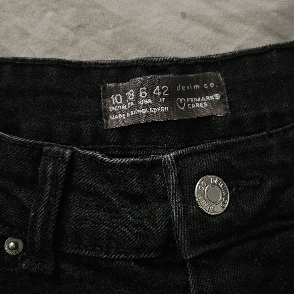 Women's Dark Denim Jeans - Picture 4 of 4